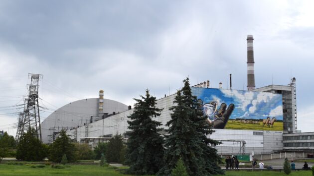 Eroism, tăcere, vieţi risipite: se împlinesc 40 de ani de la explozia centralei nucleare Cernobîl