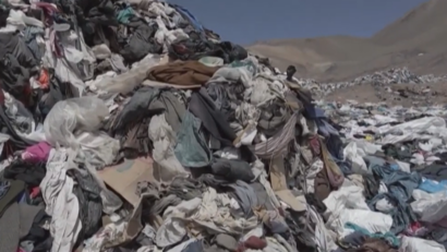 Deșertul Atacama, sufocat de haine vechi