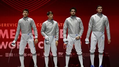 Juniorii români, clasare între primele 10 echipe ale lumii la sabie!