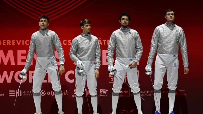 Juniorii români, clasare între primele 10 echipe ale lumii la sabie!