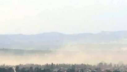 Nori de praf de steril, purtați de vânt peste Baia Mare și localitățile din jur