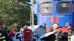 Grav accident feroviar – două persoane decedate