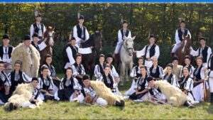 Junii Sibiului sărbătoresc Europa și costumul popular