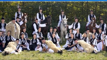 Junii Sibiului sărbătoresc Europa și costumul popular