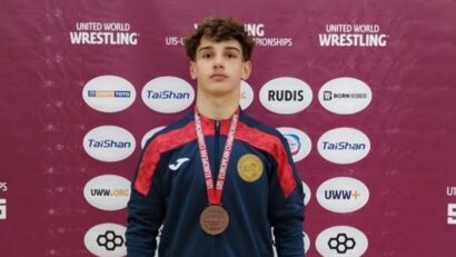 Traian Fuzi aduce medalie pentru România la lupte U15