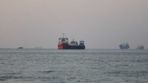 Iranul a anunţat că închide din nou Strâmtoarea Ormuz