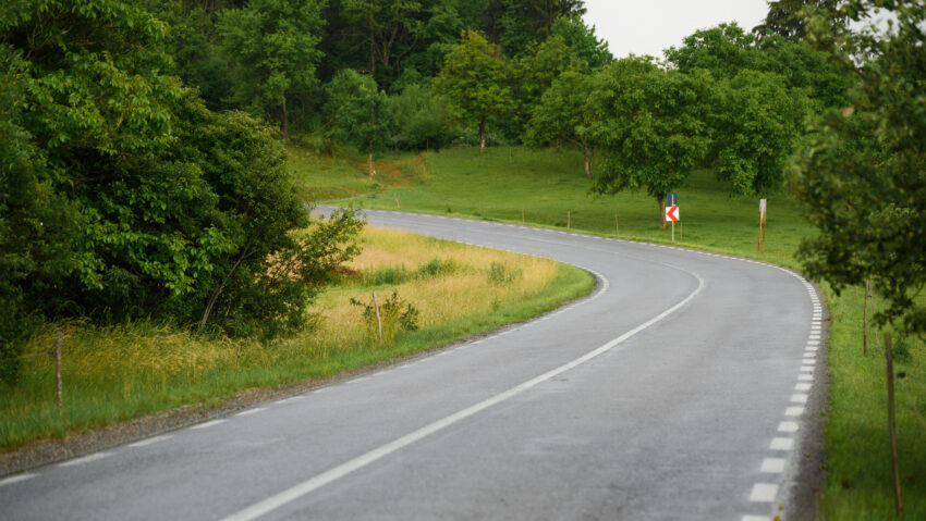 Drum județean din Maramureș întră în reabilitare