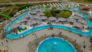 Una dintre cele mai căutate stațiuni balneare își începe sezonul