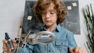 Copiii care au schimbat lumea: invenţii şi descoperiri realizate la vârste surprinzătoare!