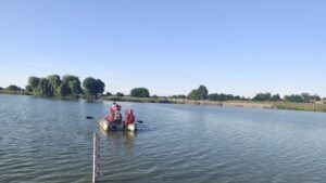 Un băiat de 15 ani a murit înecat după ce a mers la scăldat cu un prieten