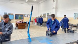 Din bancă în atelier, din atelier în comunitate: şcoala Samus a împlinit 75 de ani