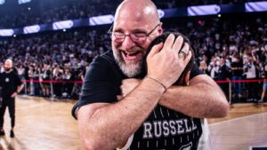 „În momentul în care crezi că le știi pe toate, ești pe o pantă descendentă” – Mihai Silvășan, antrenorul lui U-BT