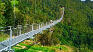 Podul care va schimba destinul unei comune