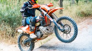 Garda de Mediu avertizează: enduro doar pe traseele autorizate