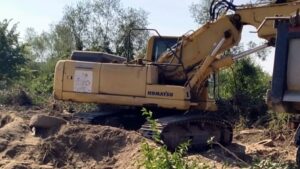 Exploatare ilegală de balast. Garda de Mediu a aplicat o amendă de 60.000 de lei și a oprit lucrările