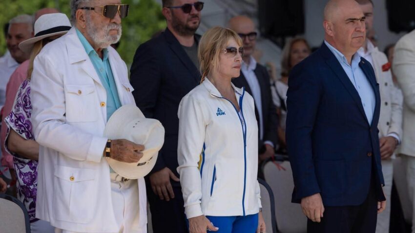 Nadia Comăneci, Ilie Bolojan și Ion Țiriac, la inaugurarea Sălii de gimnastică ”Nadia Comăneci”