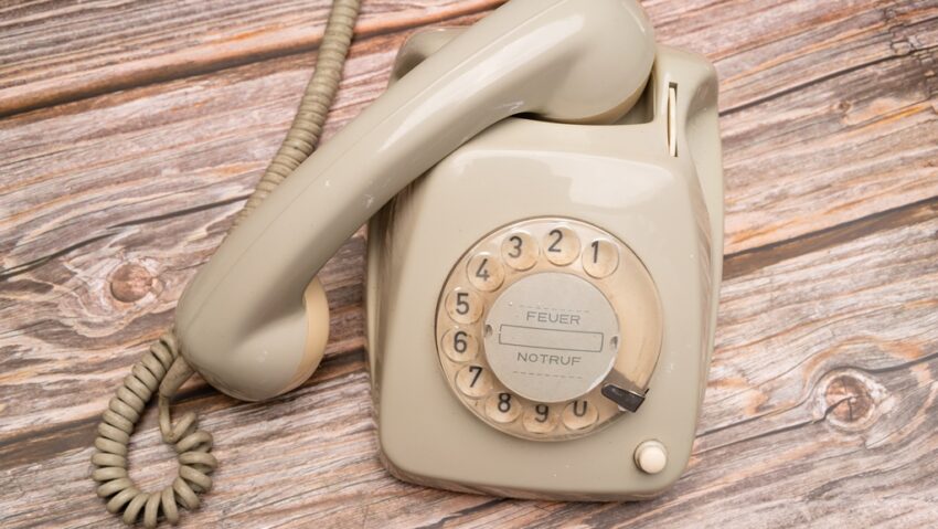Țara care renunță la telefonia fixă după aproape 150 de ani