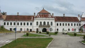 Istorie și artă contemporană, în fostul grajd Wesselényi