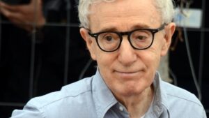 Woody Allen revine la filmări, la 90 de ani