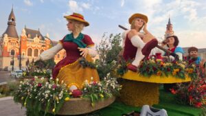 Carele alegorice au ajuns la Oradea | FOTO