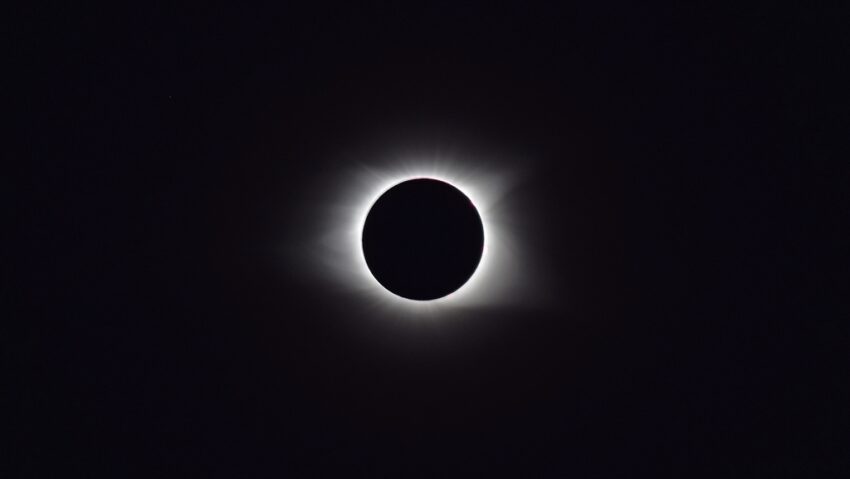 Misiune NASA în timpul eclipsei totale de soare
