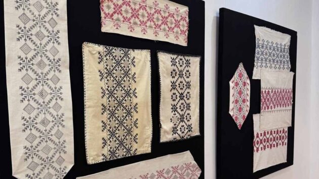 Expoziție de broderii tradiționale din Câmpia Transilvaniei, la Muzeul Etnografic al Transilvaniei