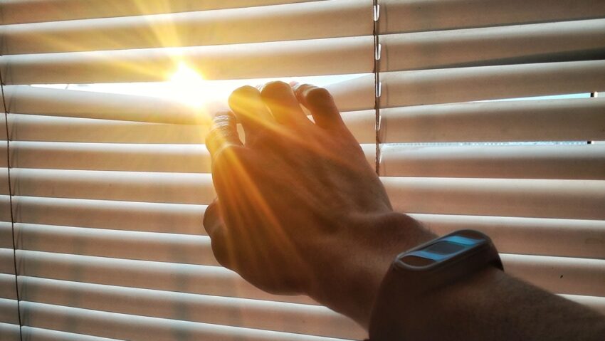 O metodă rapidă de a reduce temperatura din cameră, fără aer condiţionat