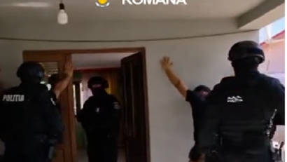Ambulanță atacată în plină misiune. Un salvator și-a pierdut aproape complet vederea