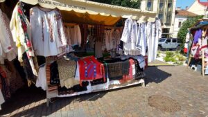 Mâini care păstrează tradiția