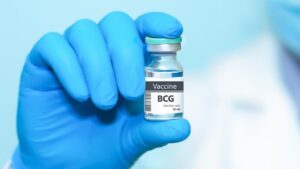 Vaccinul împotriva tuberculozei, așteptat în spitale
