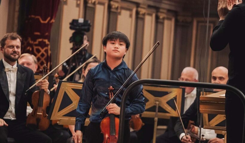 La 11 ani, câștigător al Premiului I, Secțiunea Vioară, la Concursul Internațional George Enescu