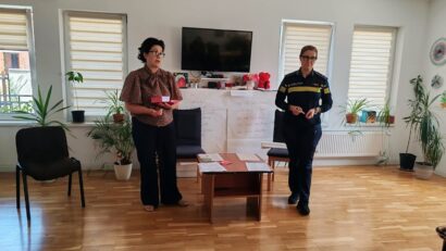Copiii din case de tip familial au fost învățați să nu mai vrea să plece de acasă