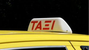 Grecia majorează tarifele taxiurilor de la aeroport