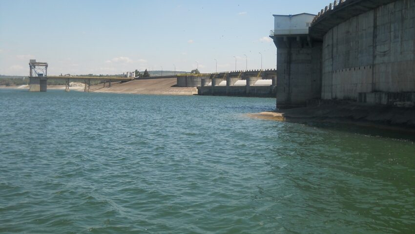 Hidrocentrale oprite din cauza secetei