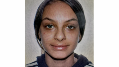Ați văzut-o? Polițiștii caută o adolescentă de 15 ani dispărută