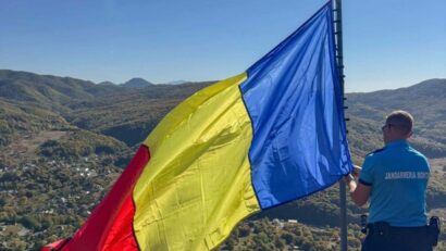 Drapelul României, pe Pietrele Șoimului
